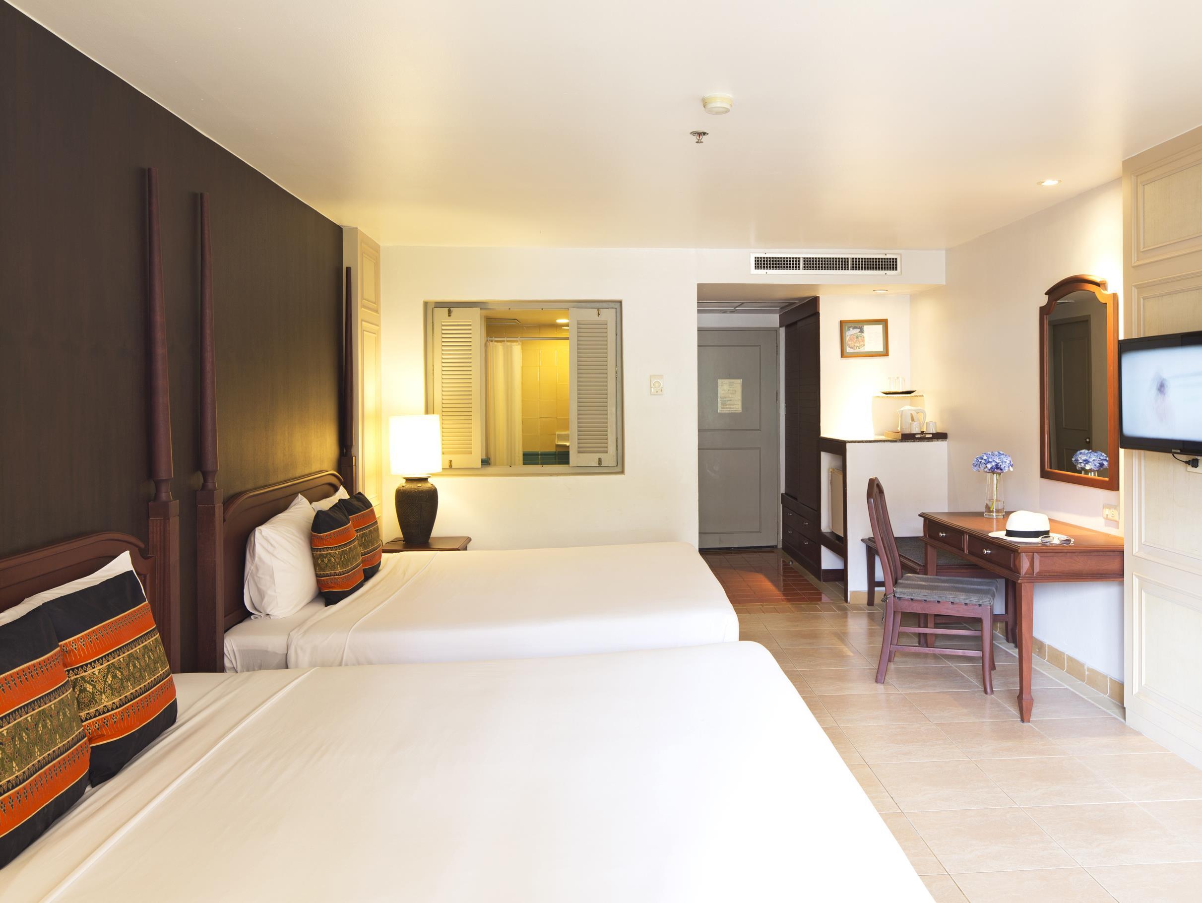Resort Phuket Orchid And 4*