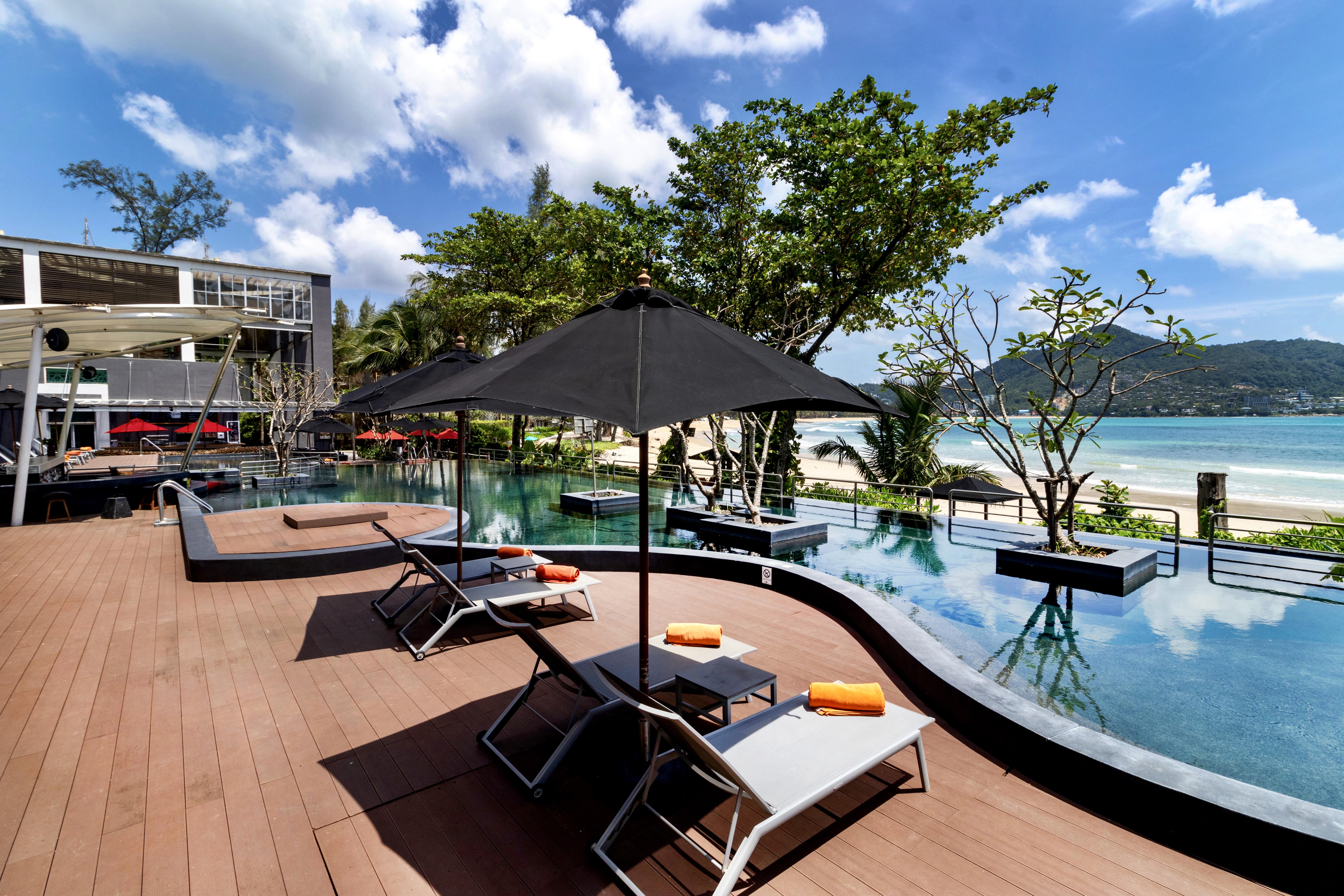Novotel Phuket 4*
