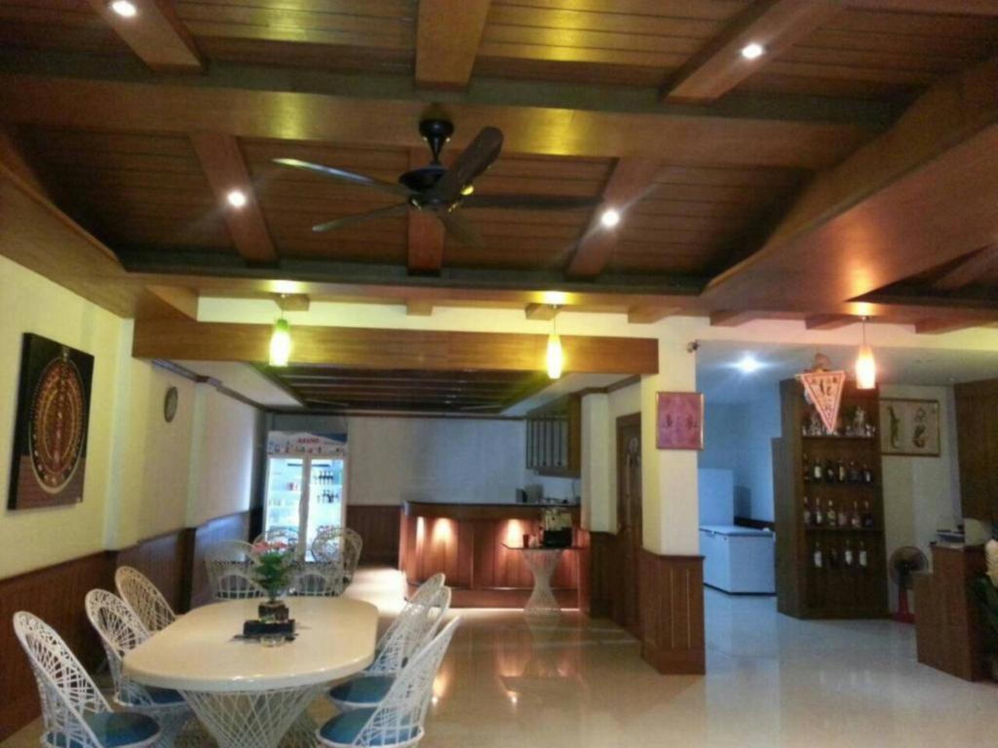 Chollada Kamala Beach