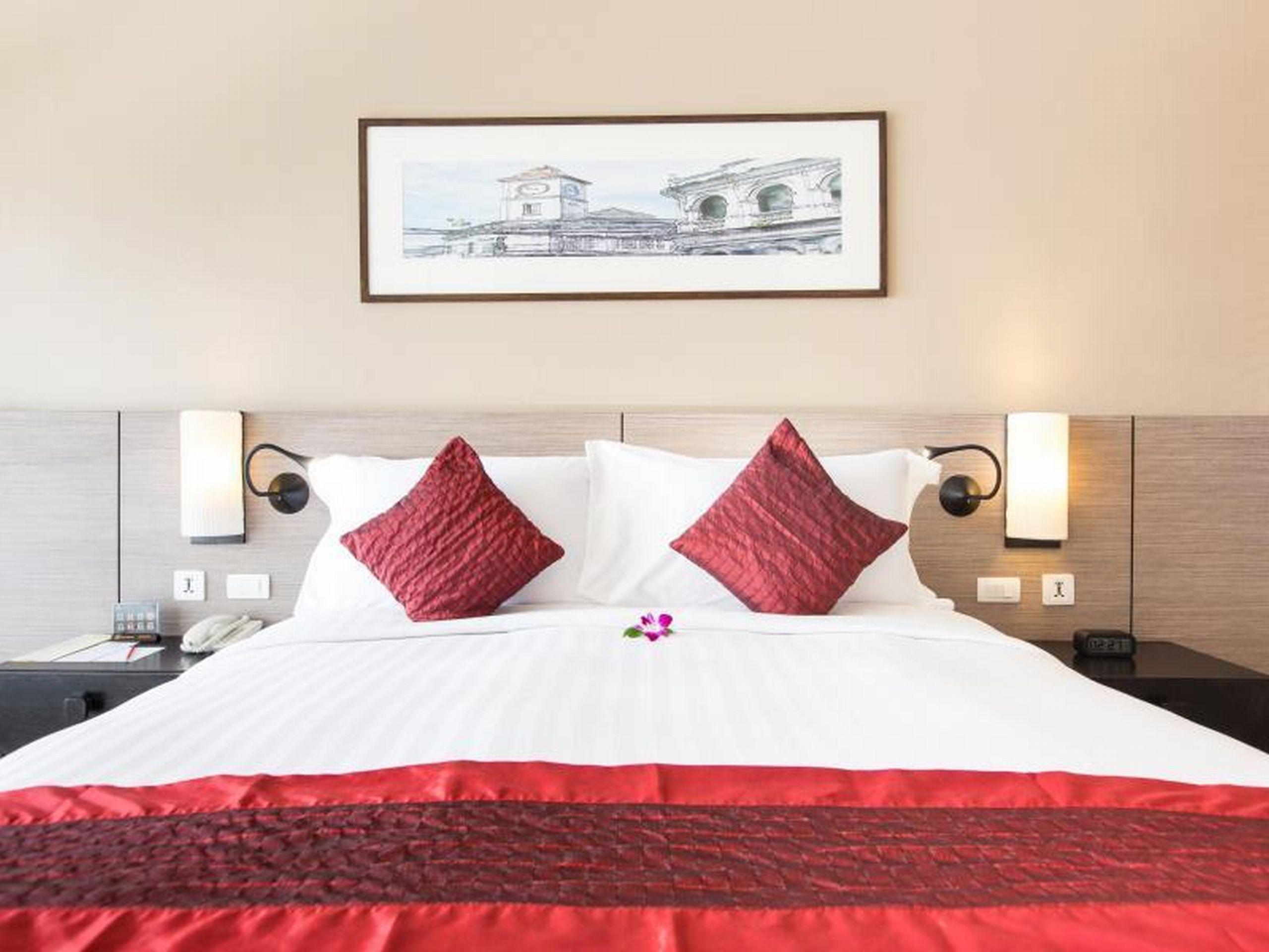 Hotel Deevana Plaza Phuket - Sha Extra