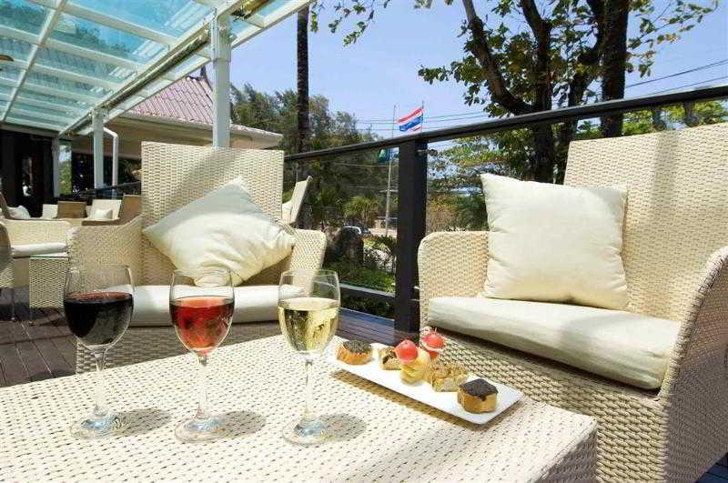 Seasons Naiharn Phuket 3*