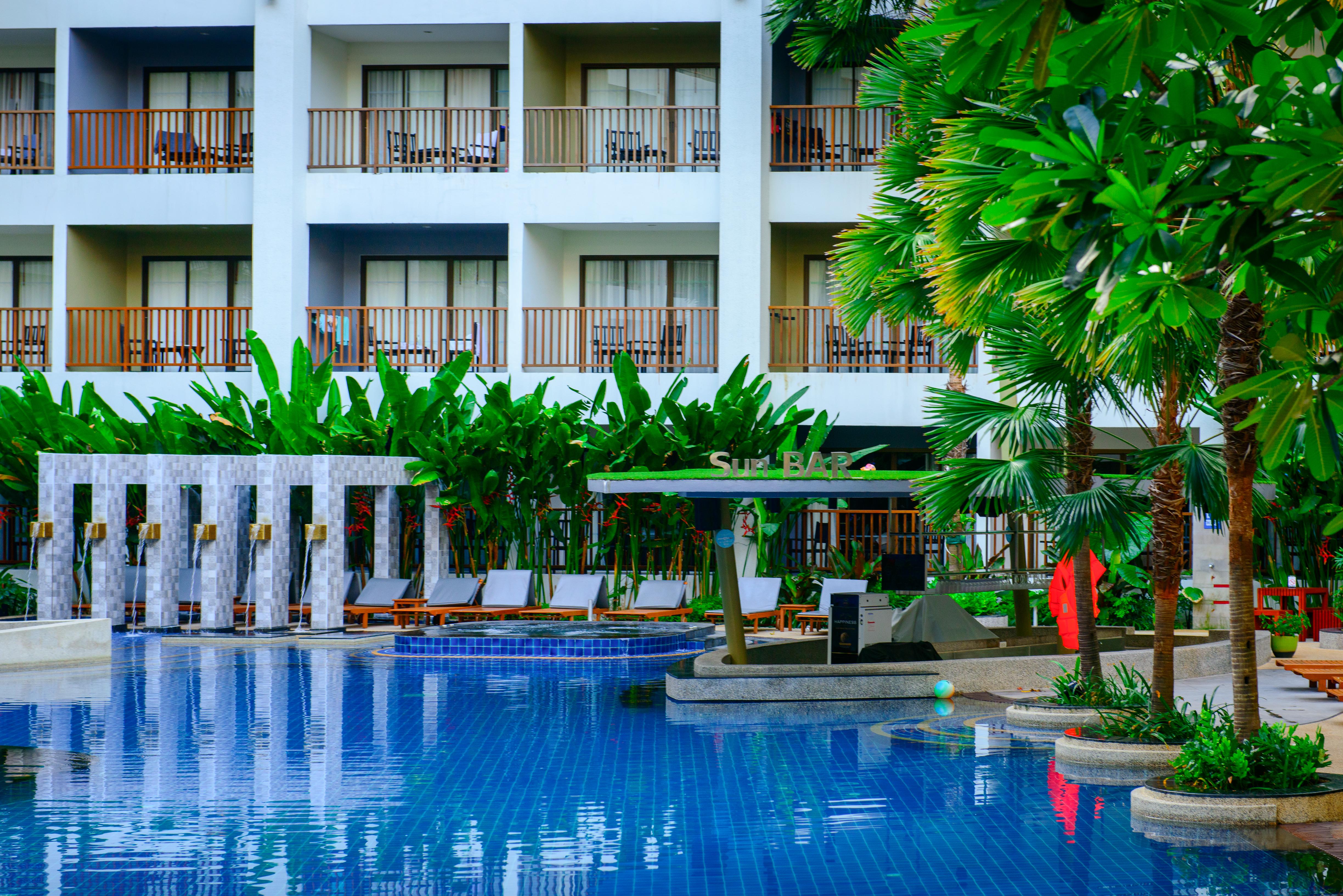 Deevana Plaza Phuket - Sha Extra Hotel 4*