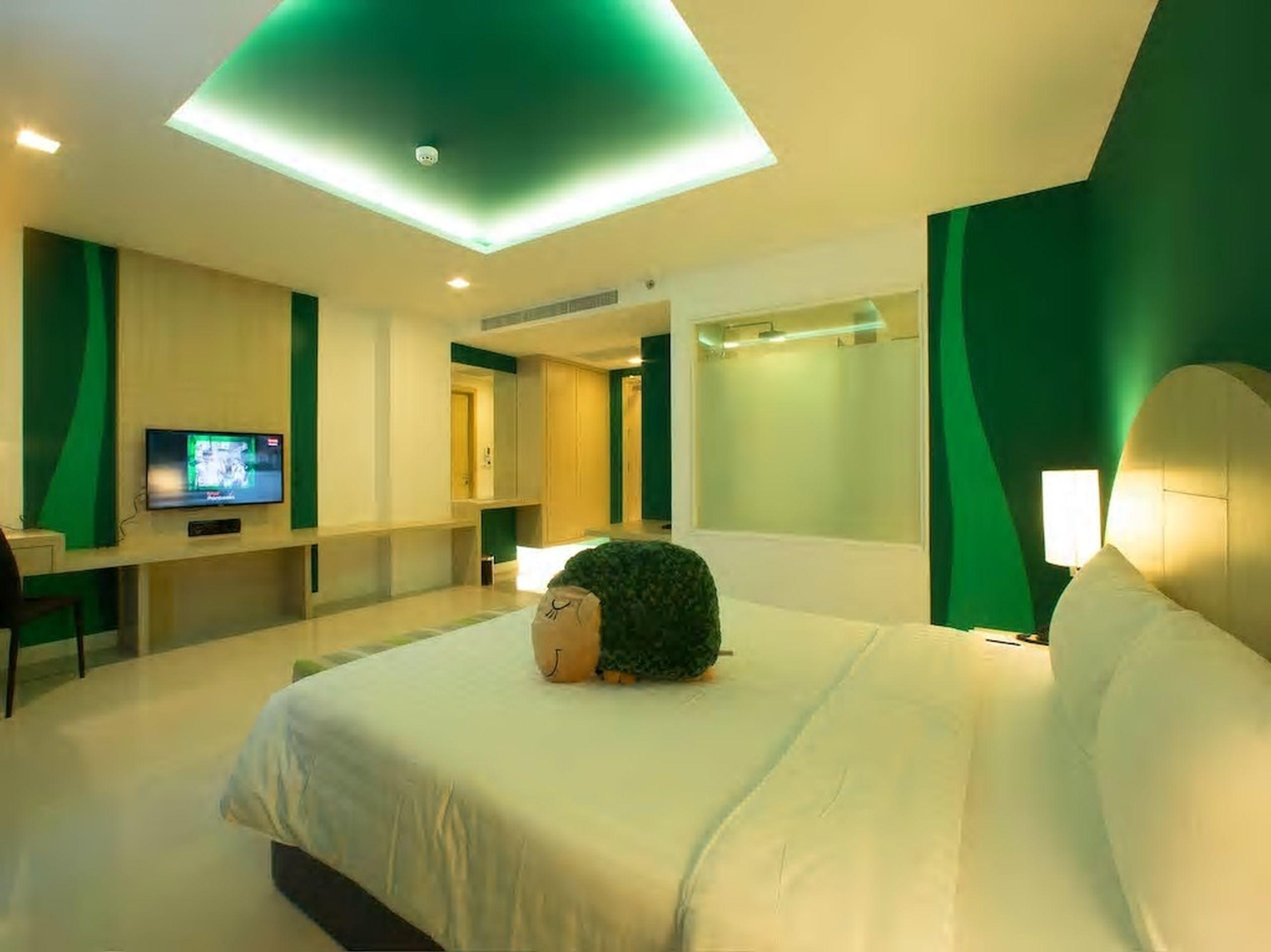 Hotel Sleep With Me Design @ Patong