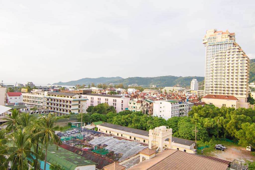 Patong Hemingway's