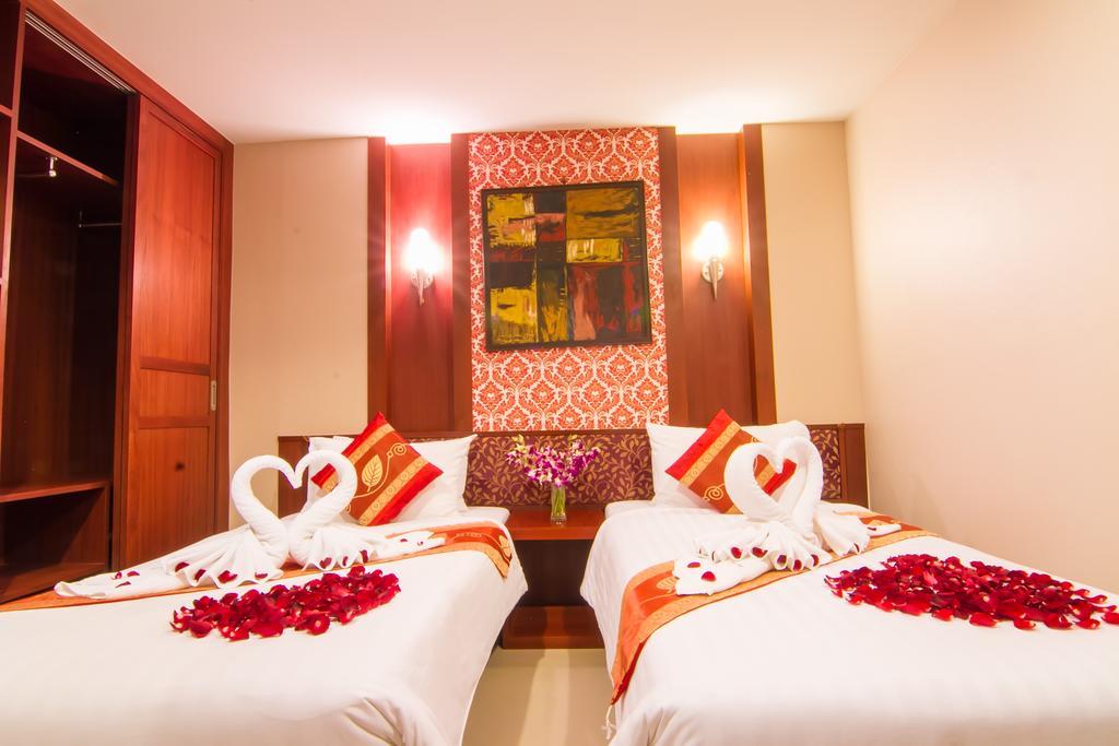 Patong Hemingway's Phuket