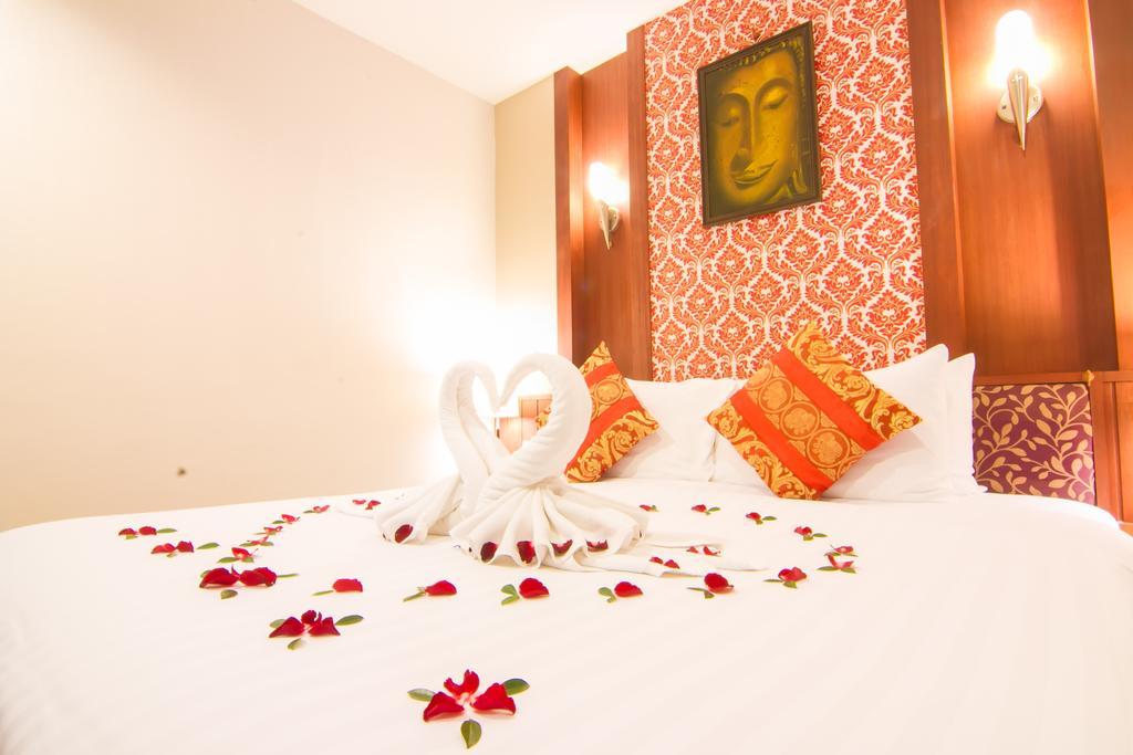 Hotel Patong Hemingway's 3*