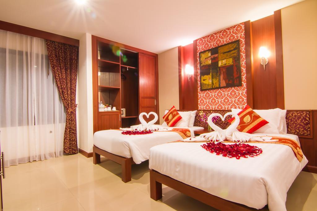 Patong Hemingway's 3* Phuket