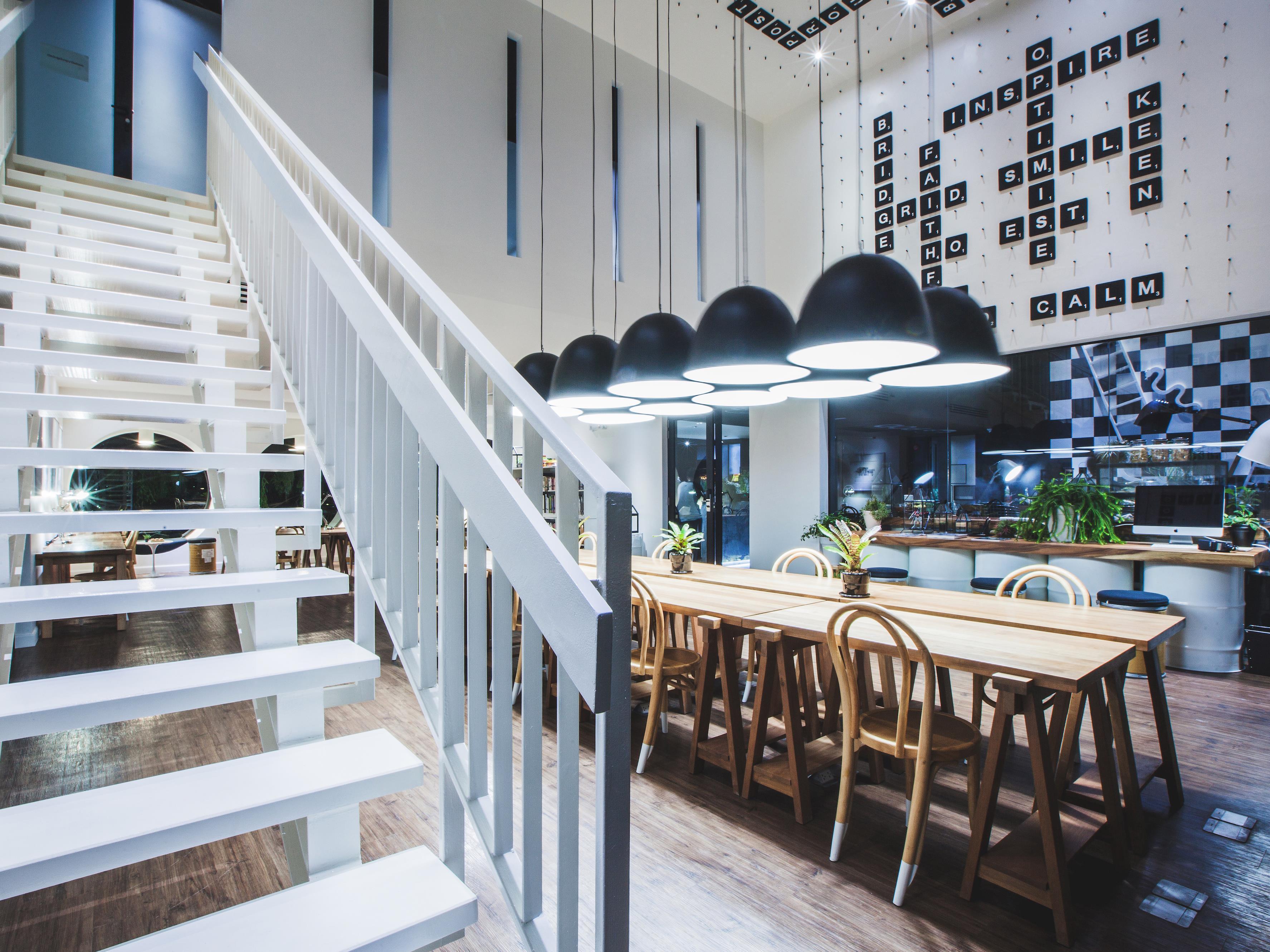 Blu Monkey Hub And Town- Free Day Coworking Space