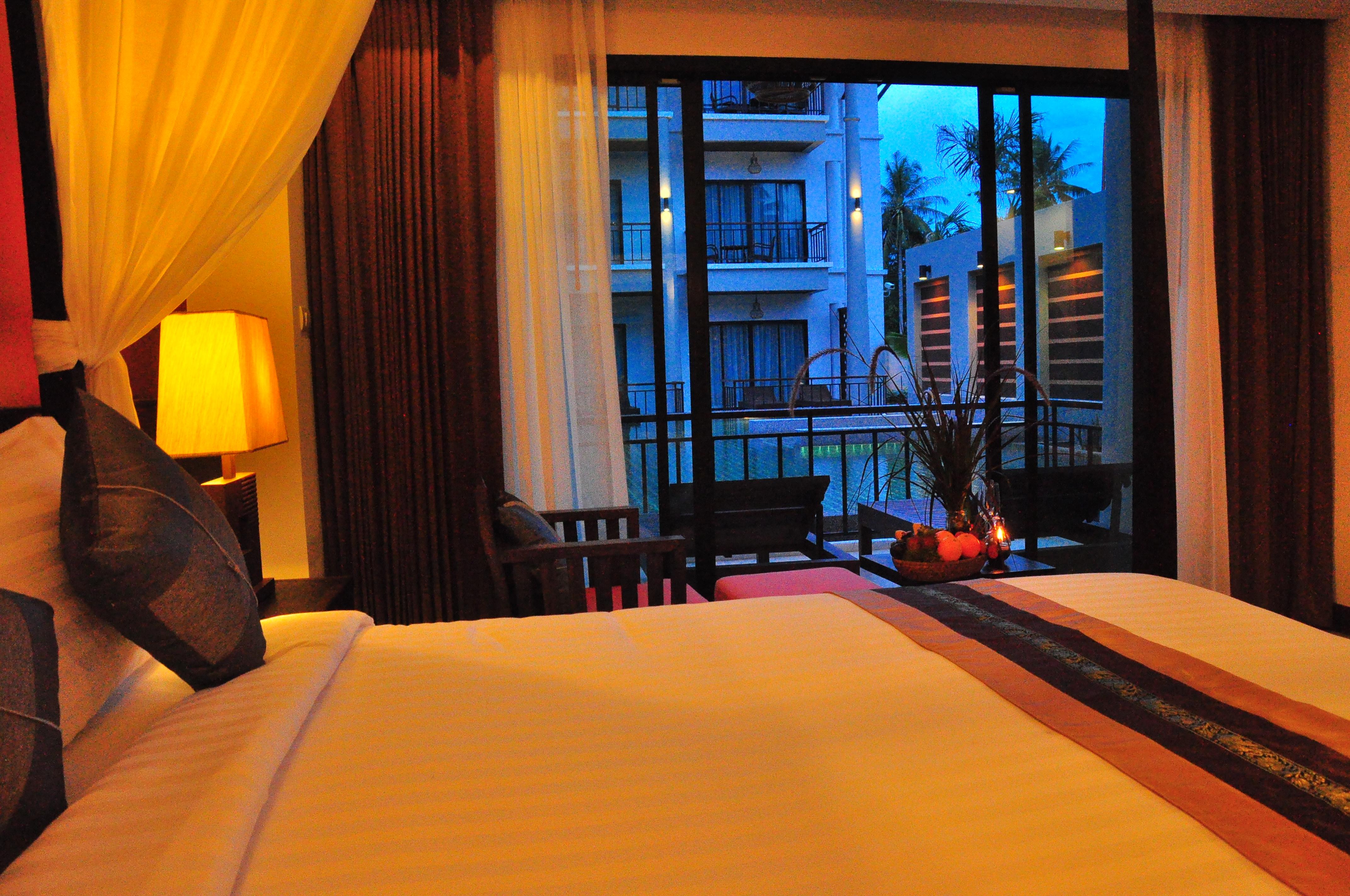 Resort Navatara Phuket 4*
