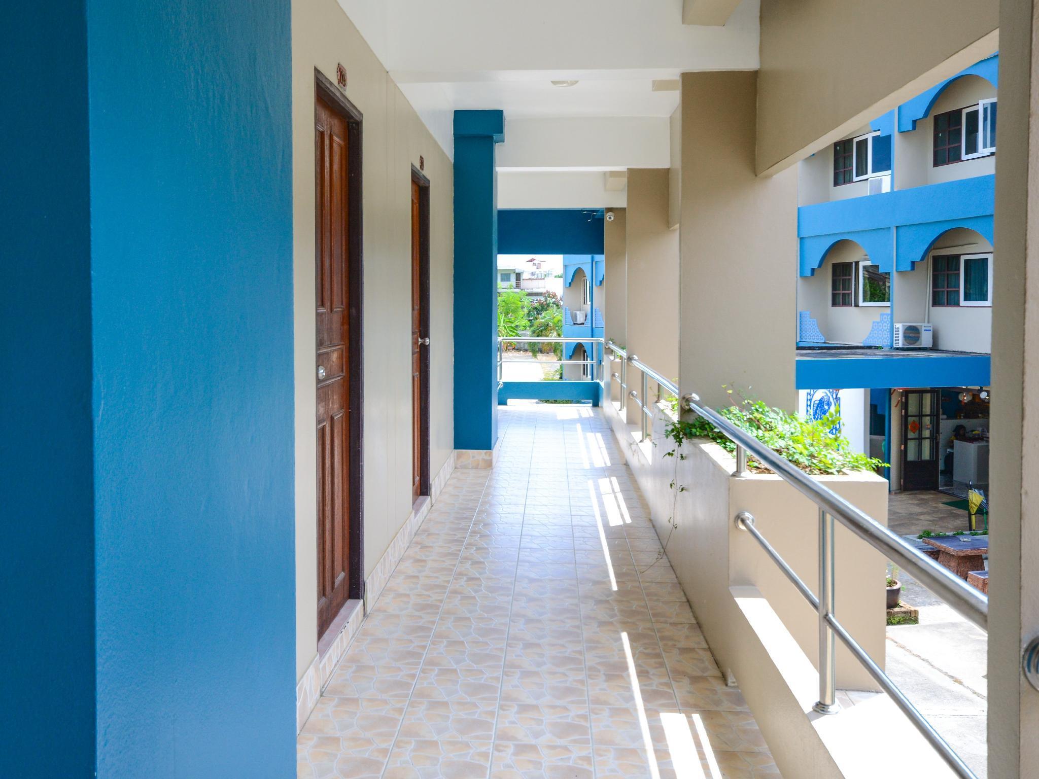 Pure Hotel 2*
