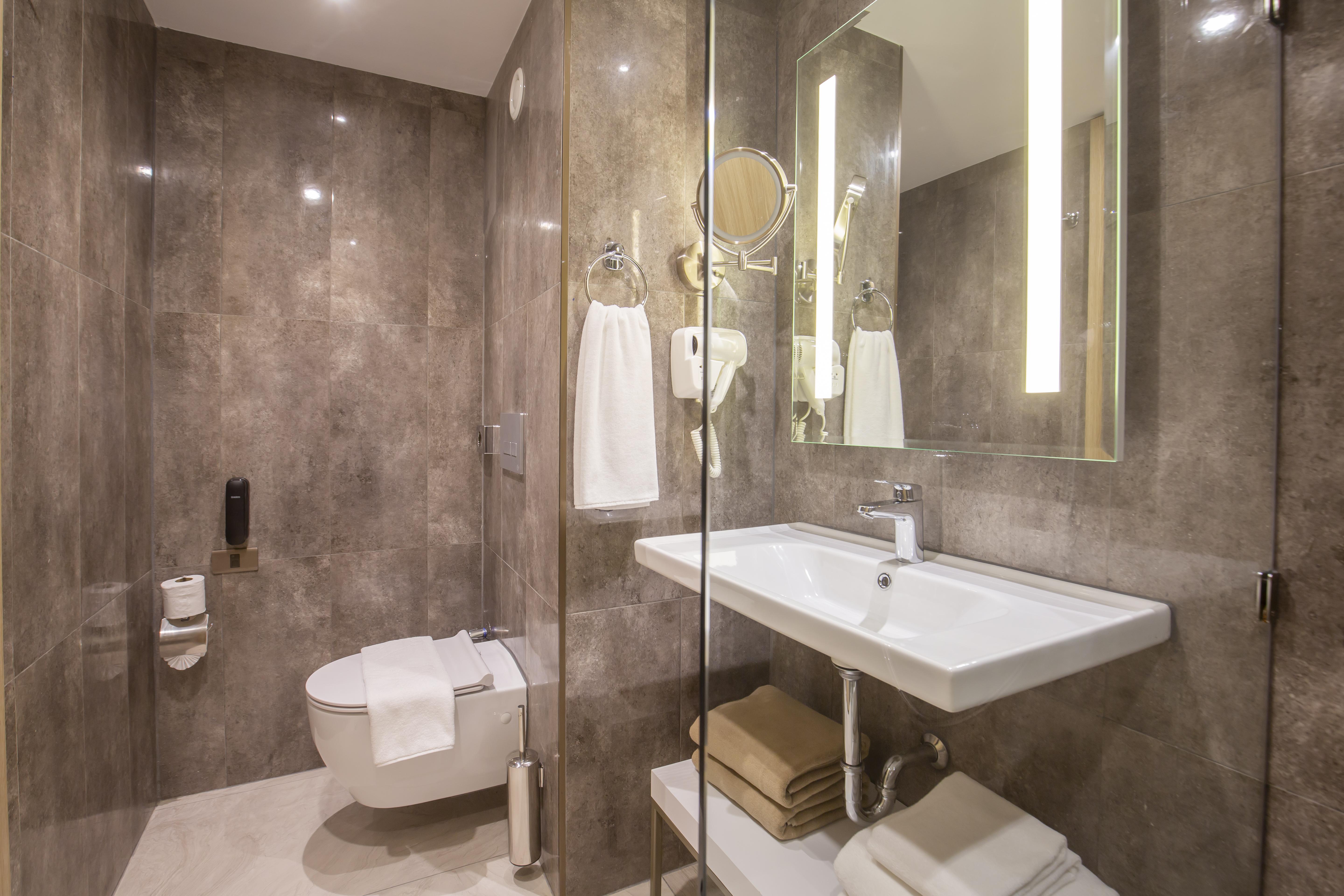 Hotel Woovo Phuket - Sha Extra 4*