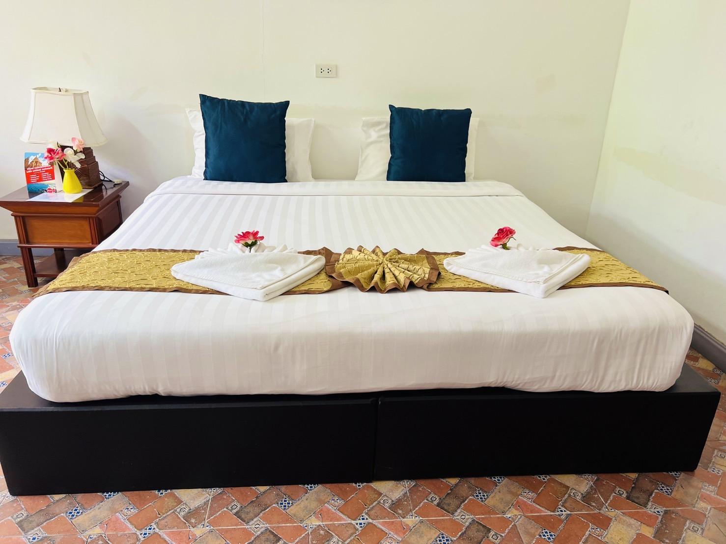 Bora Bora Phuket 4* Chalong