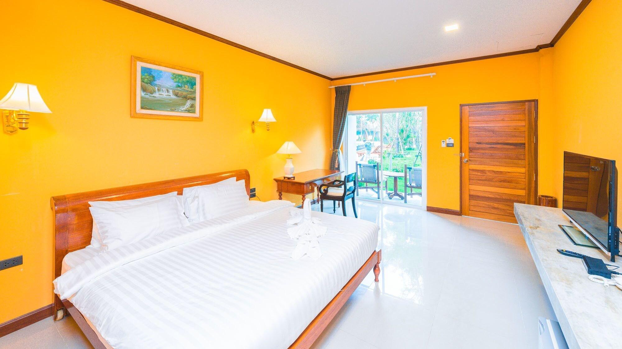 Hotel Bora Bora Phuket Chalong