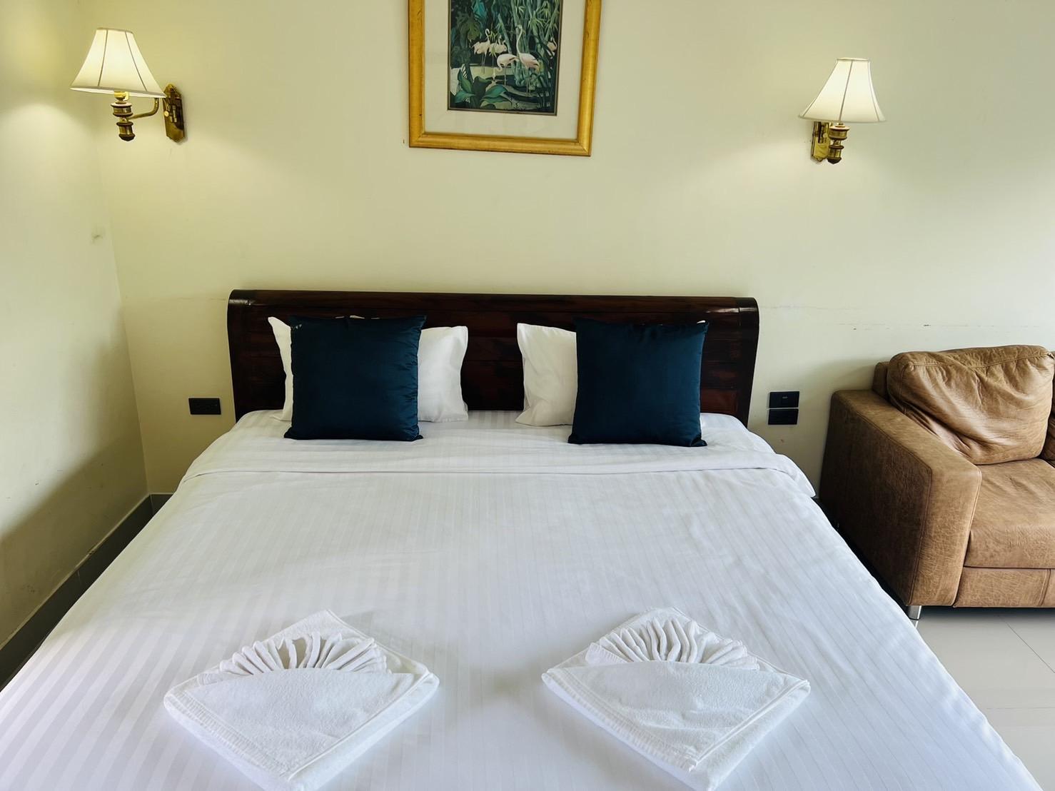 Hotel Bora Bora Phuket Chalong