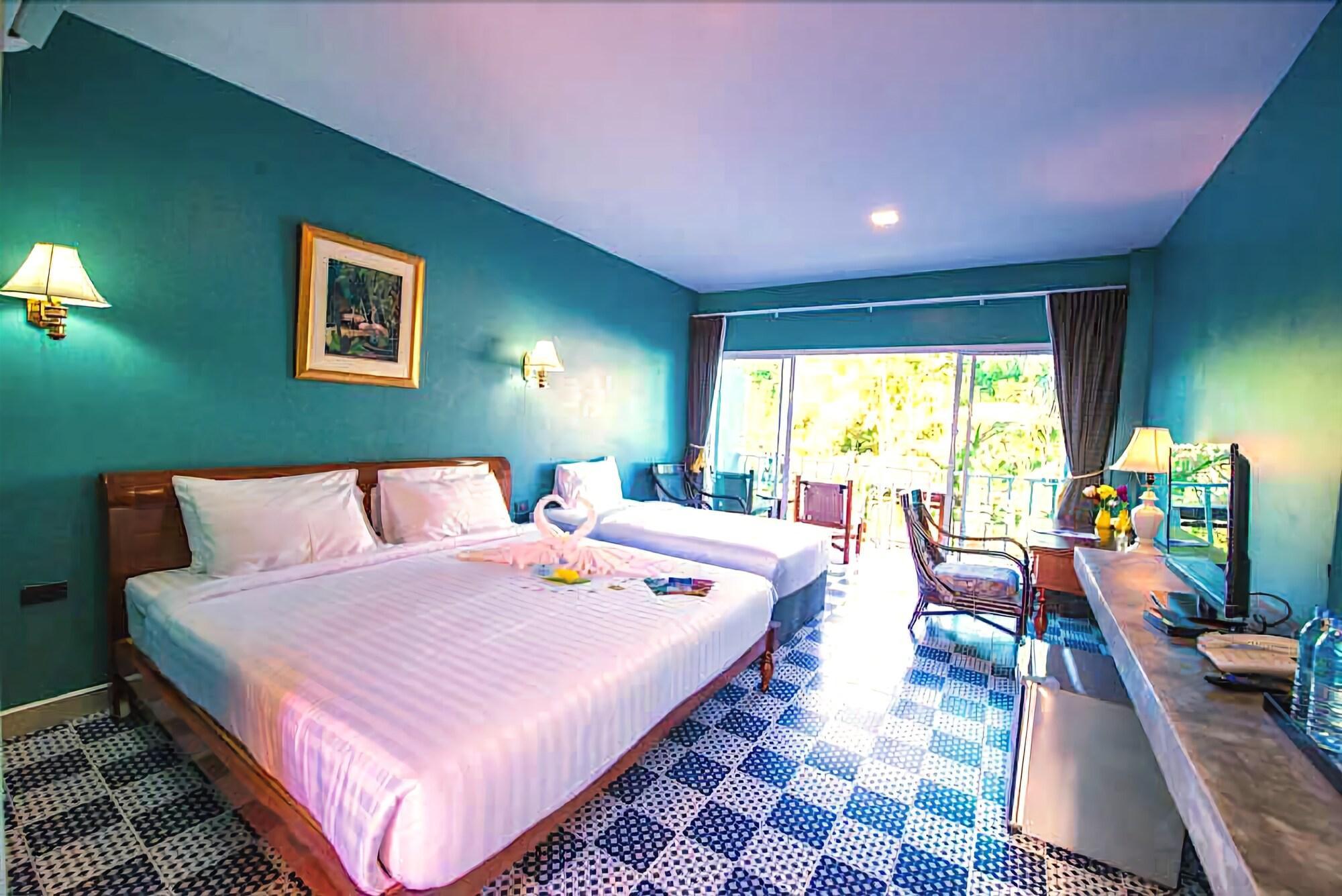 Bora Bora Phuket Hotel Chalong