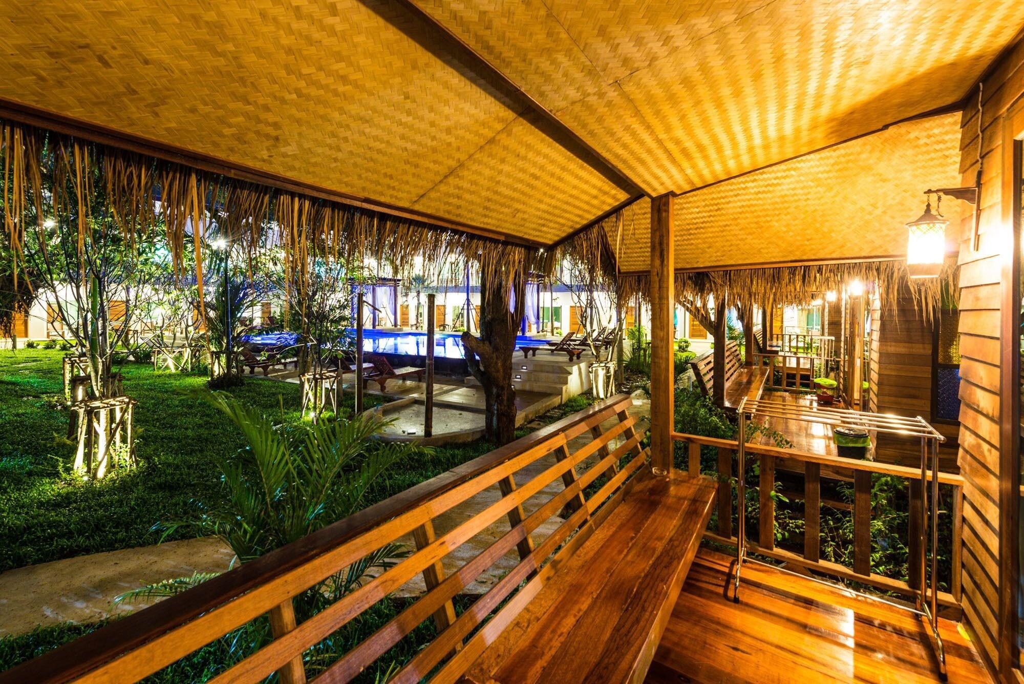 Hotel Bora Bora Phuket