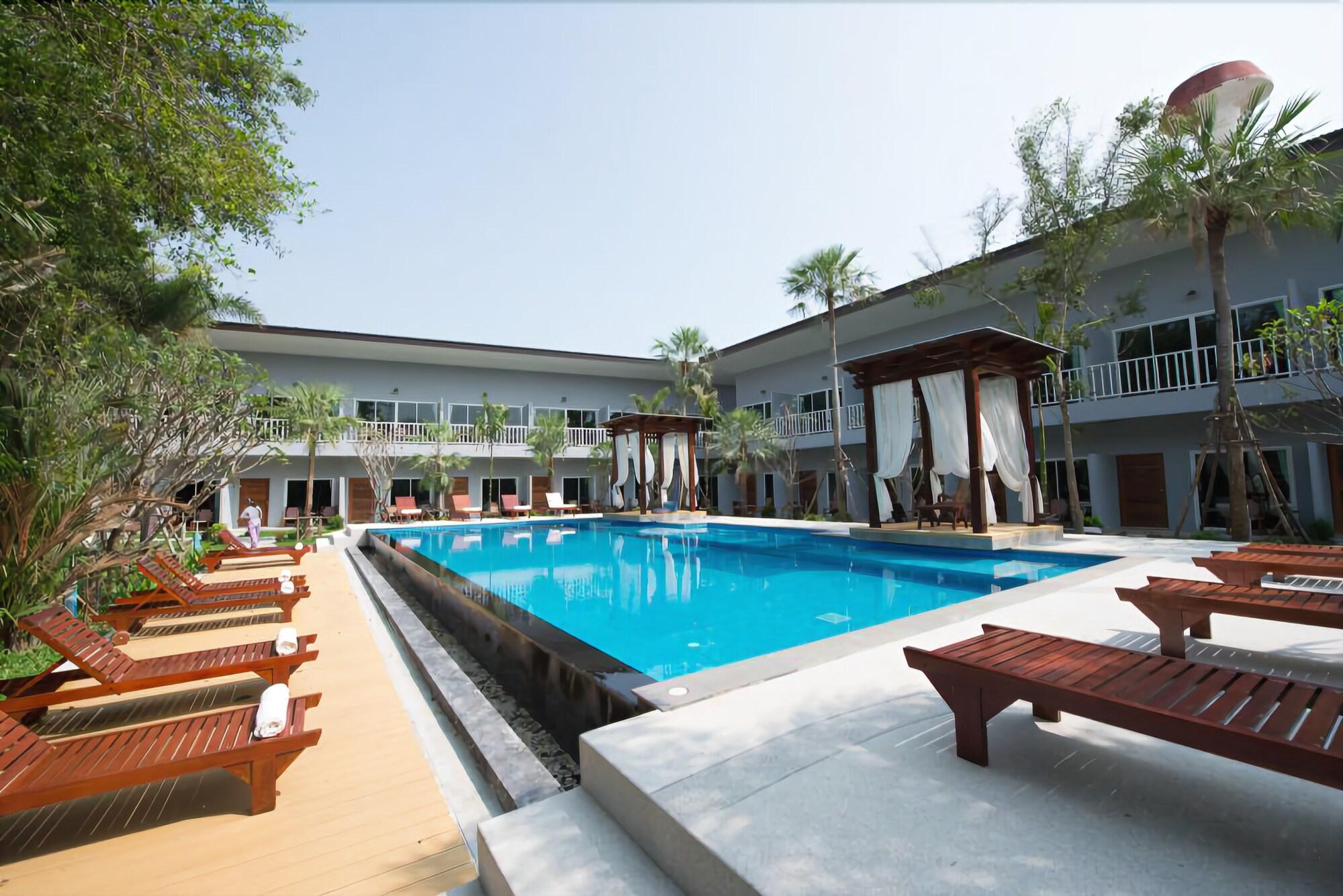Hotel Bora Bora Phuket Chalong