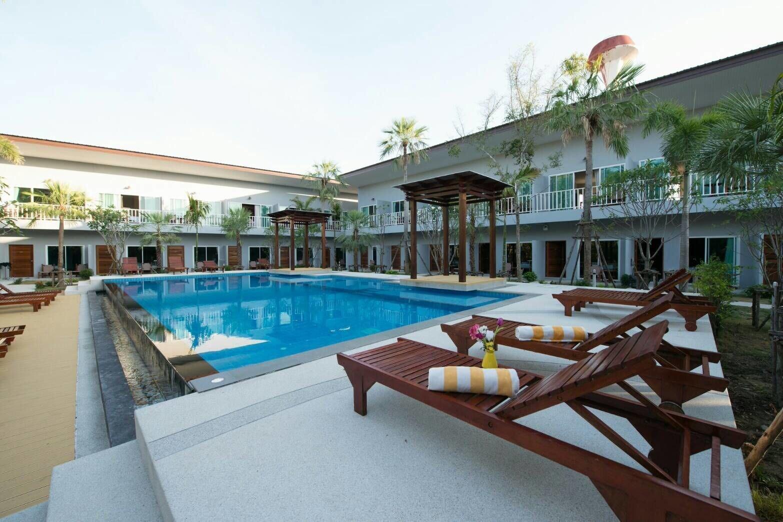 Hotel Bora Bora Phuket
