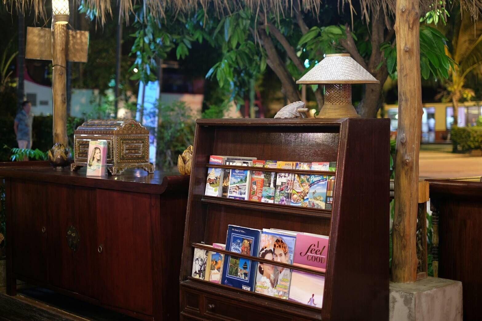 Bora Bora Phuket Hotel Chalong