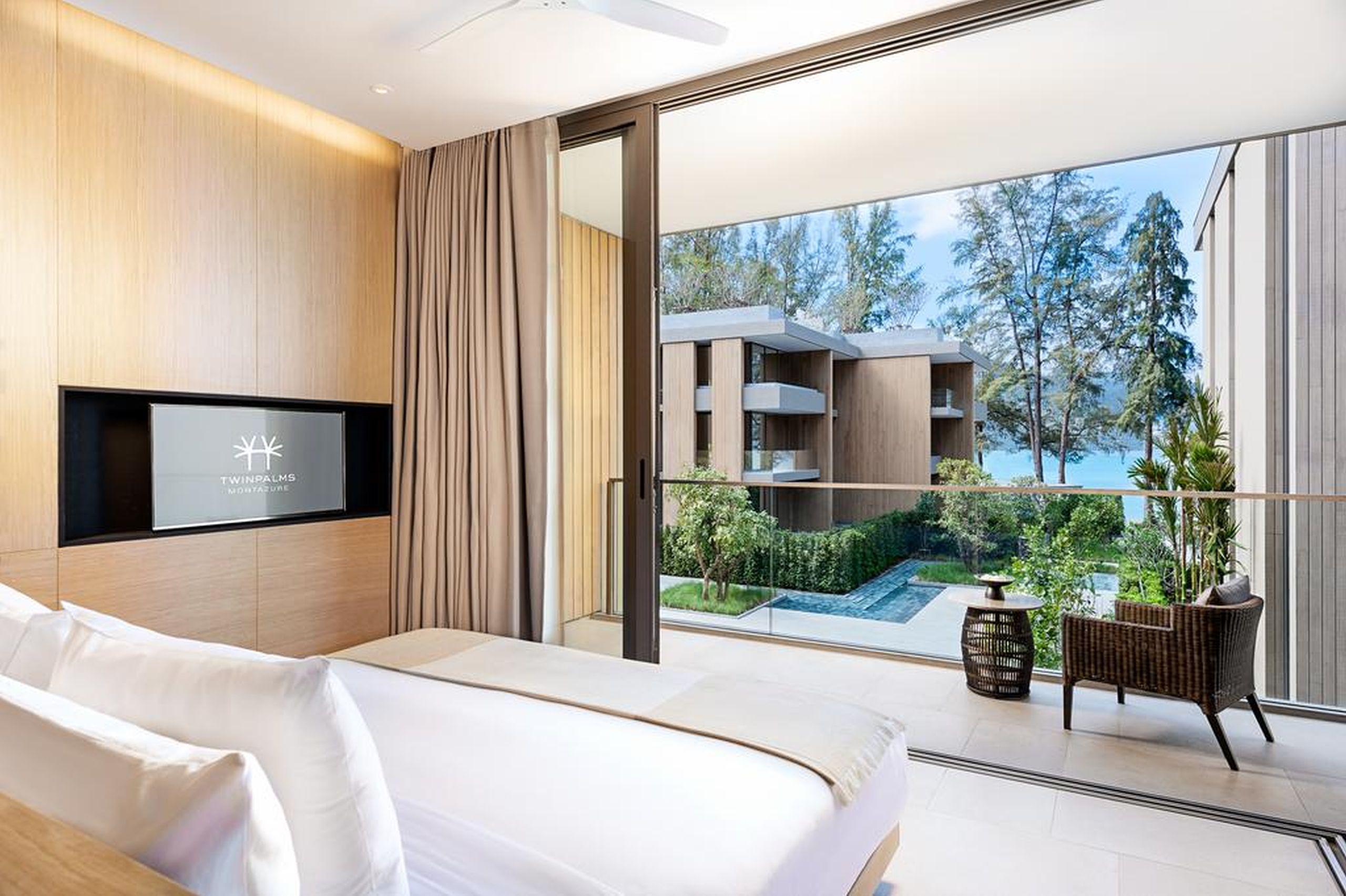 Twinpalms Montazure Hotel
