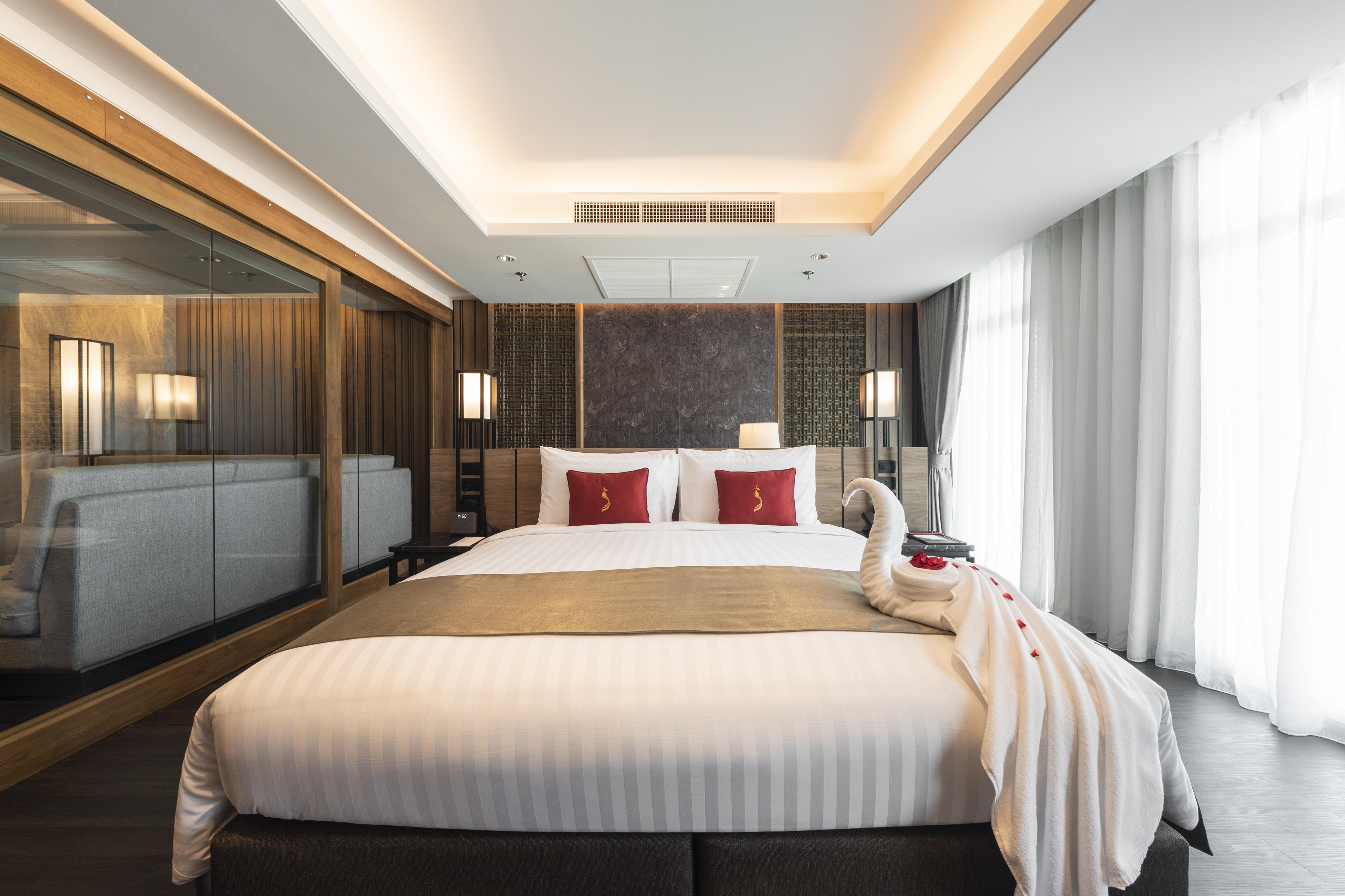 Ramada Plaza By Wyndham Chao Fah 5*
