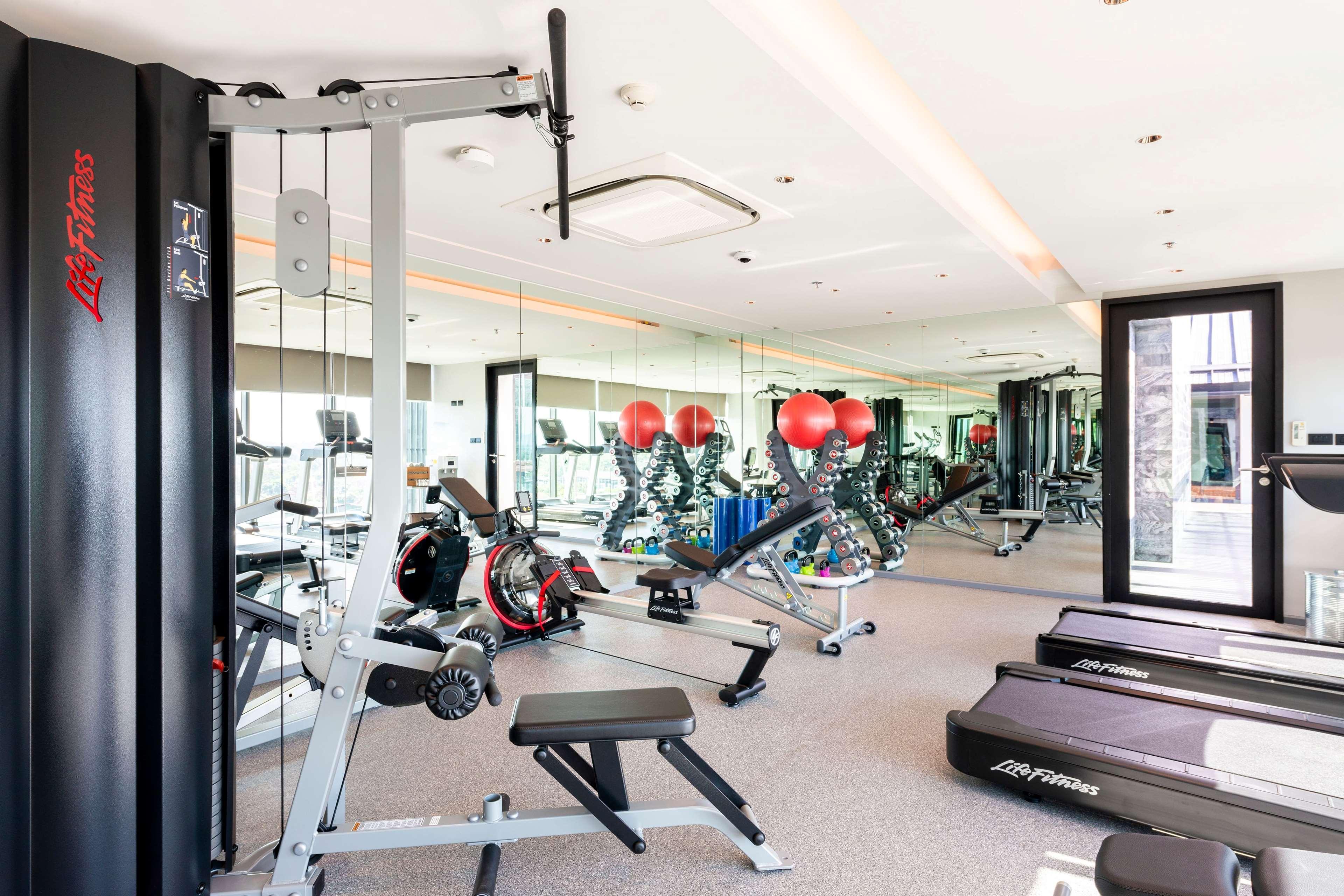 Ramada Plaza By Wyndham Chao Fah 5*