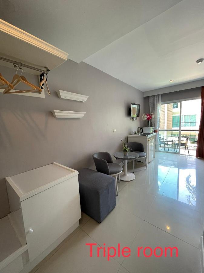 Thalassa Pool Guest house