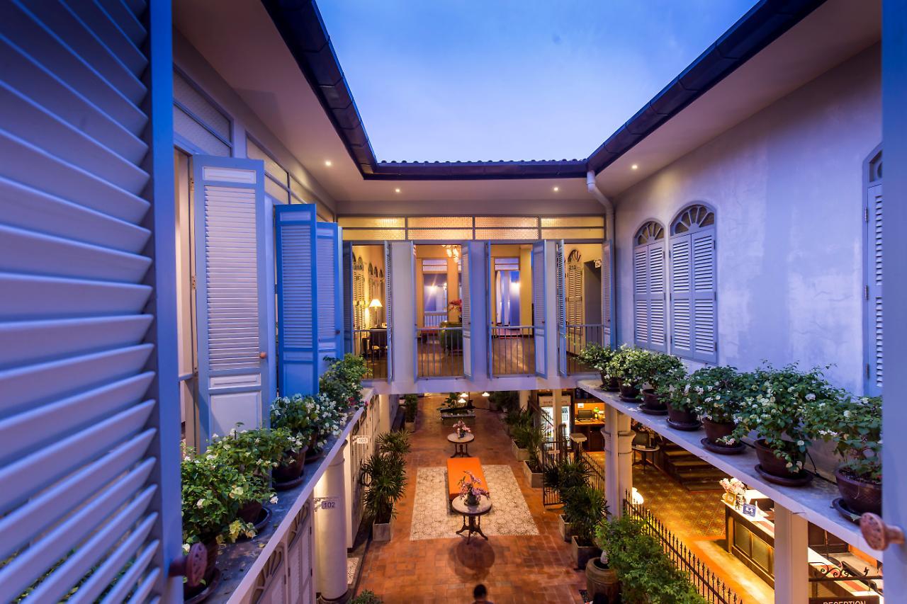 Hotel The Memory At On On Phuket