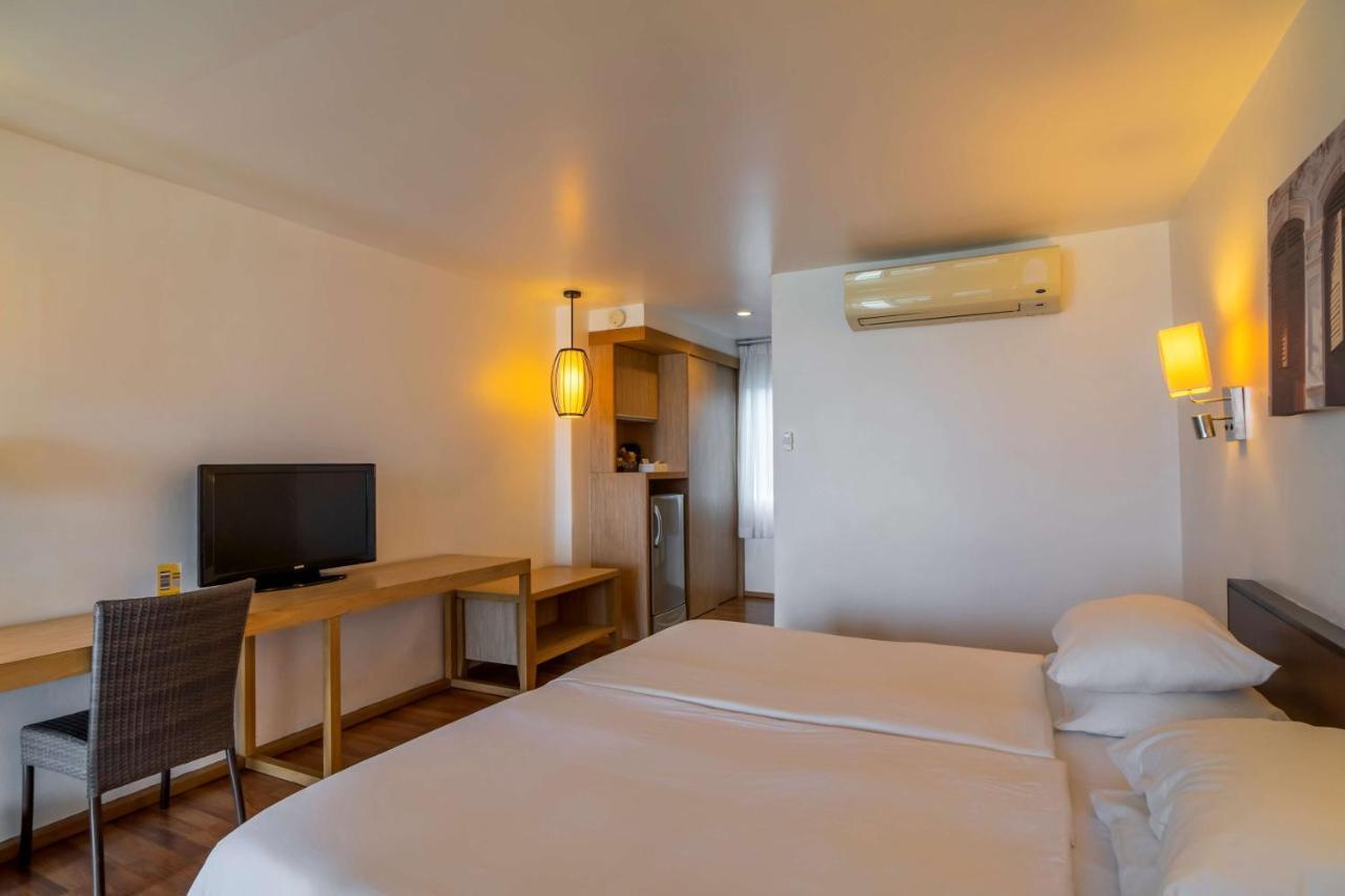Western Phuket Ocean 3*