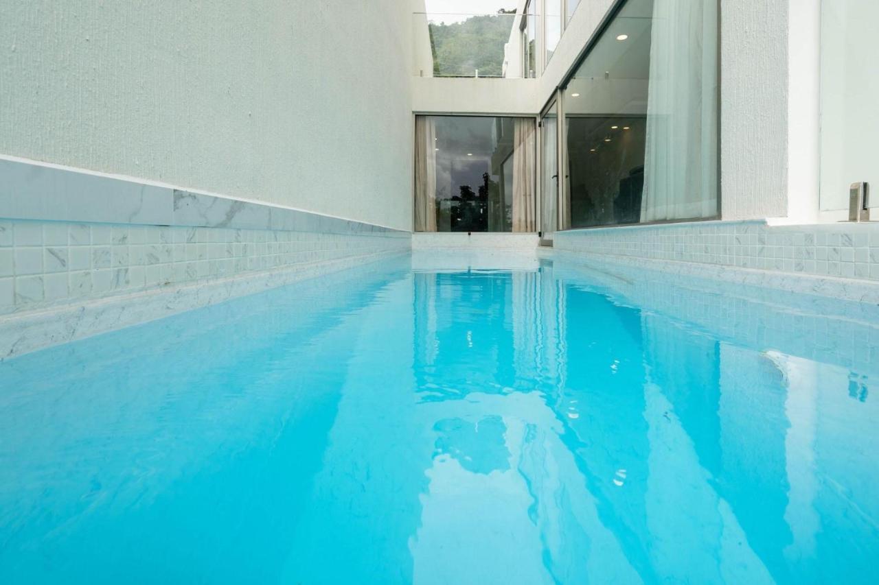 Seaview Private Swimming Pool