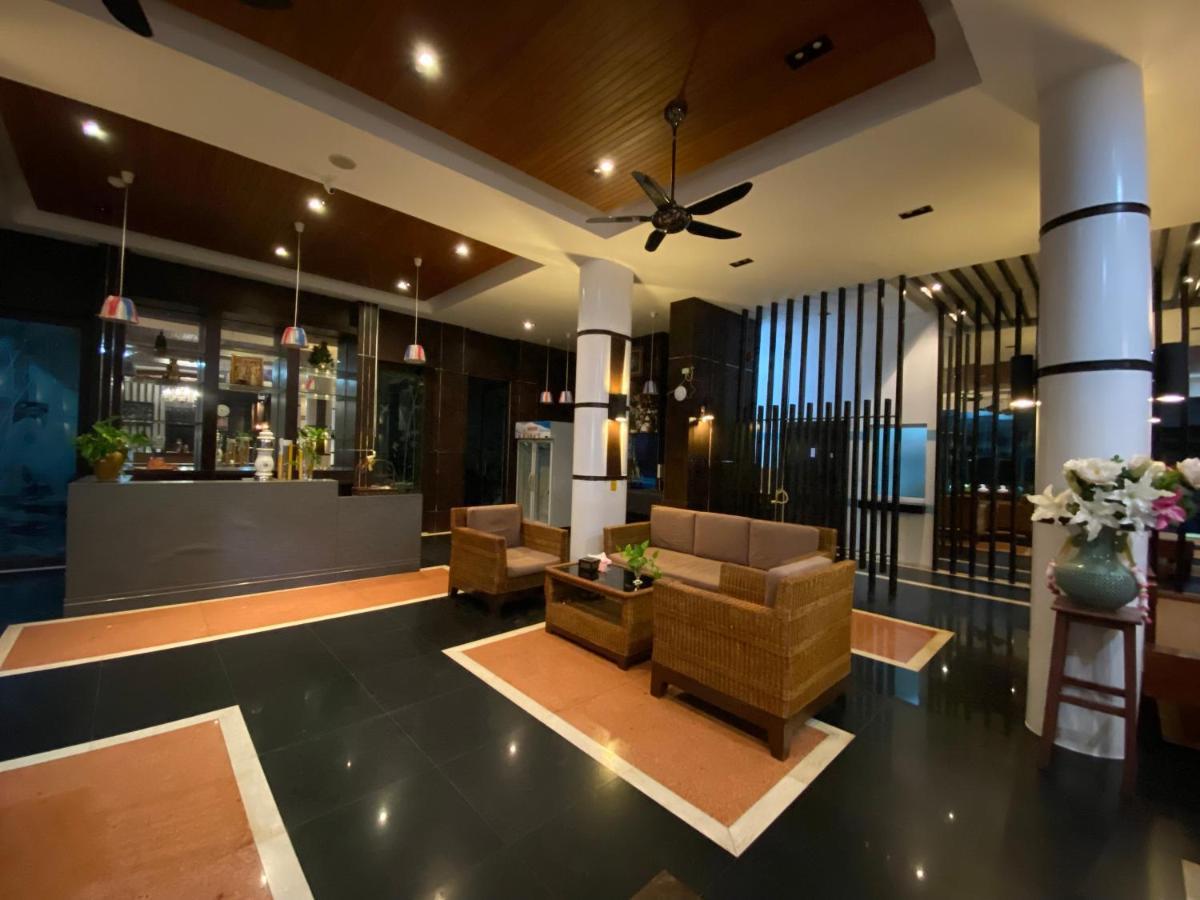 77 & Hotel Patong