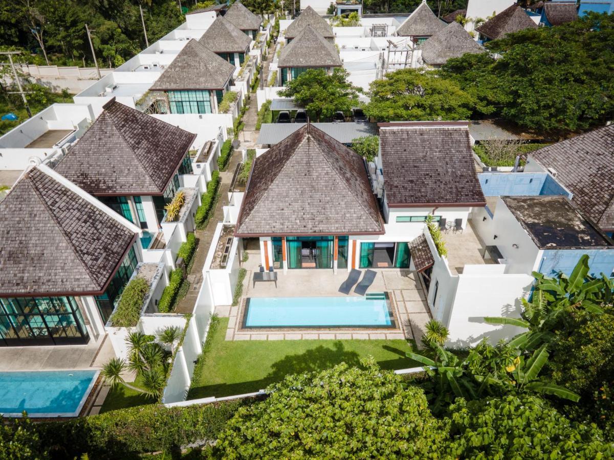 Beautiful Comfortable And Fully Equipped Big Pool With 65inch Smart Tv Located Near Popular Bangtao And Laguna Villa Bang Tao Beach (Phuket)