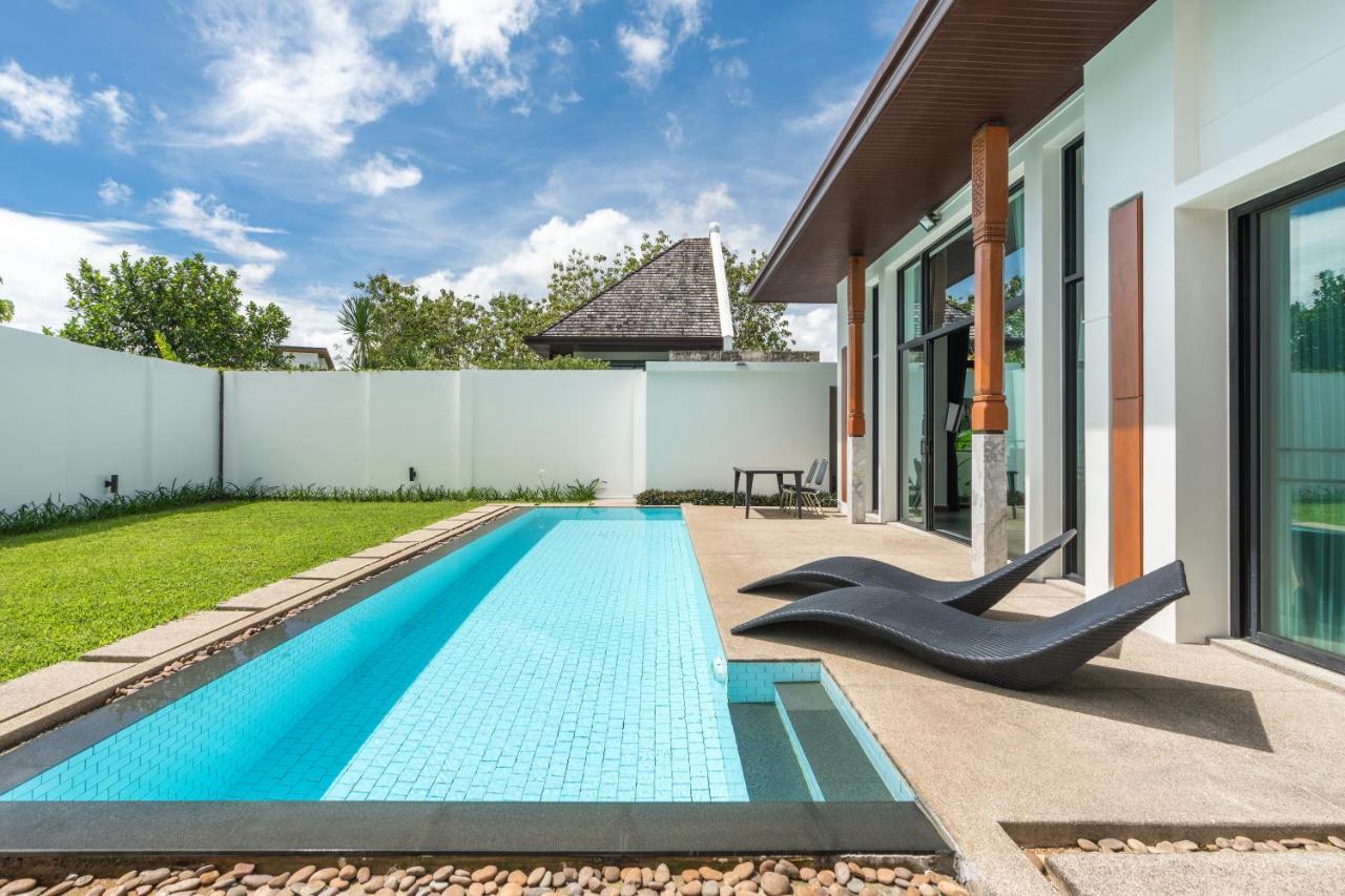 Beautiful Comfortable And Fully Equipped Big Pool With 65inch Smart Tv Located Near Popular Bangtao And Laguna Villa