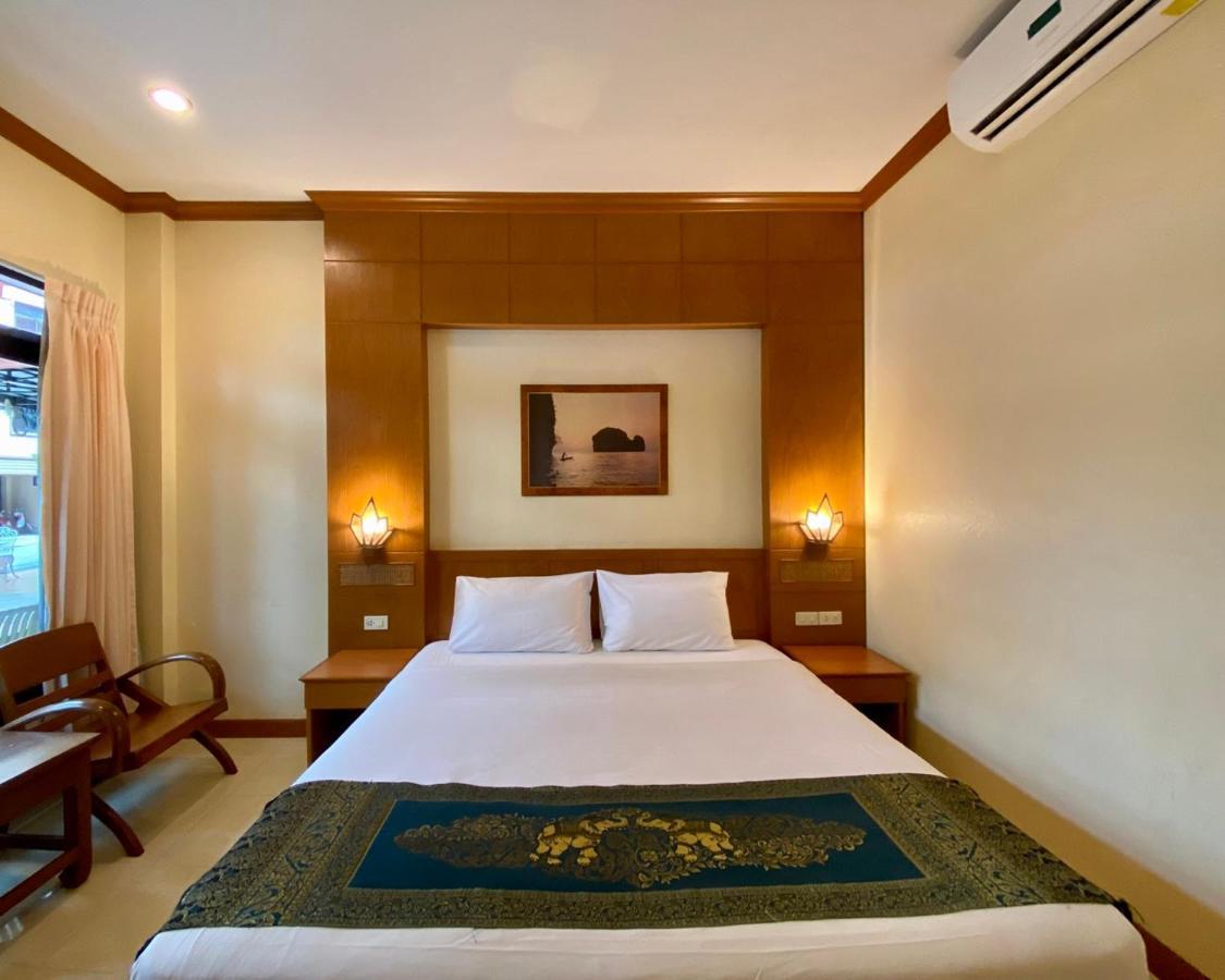 Baan Sudarat Inn Phuket