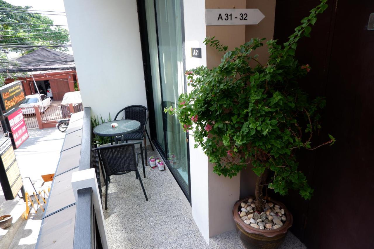 Kata Beachwalk And Hotel 3*