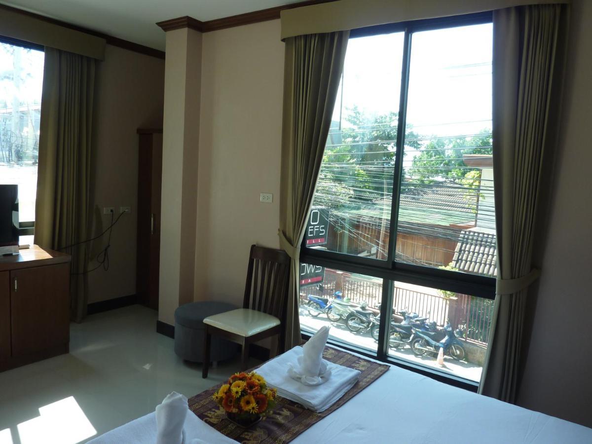 Kata Beachwalk And Hotel 3*
