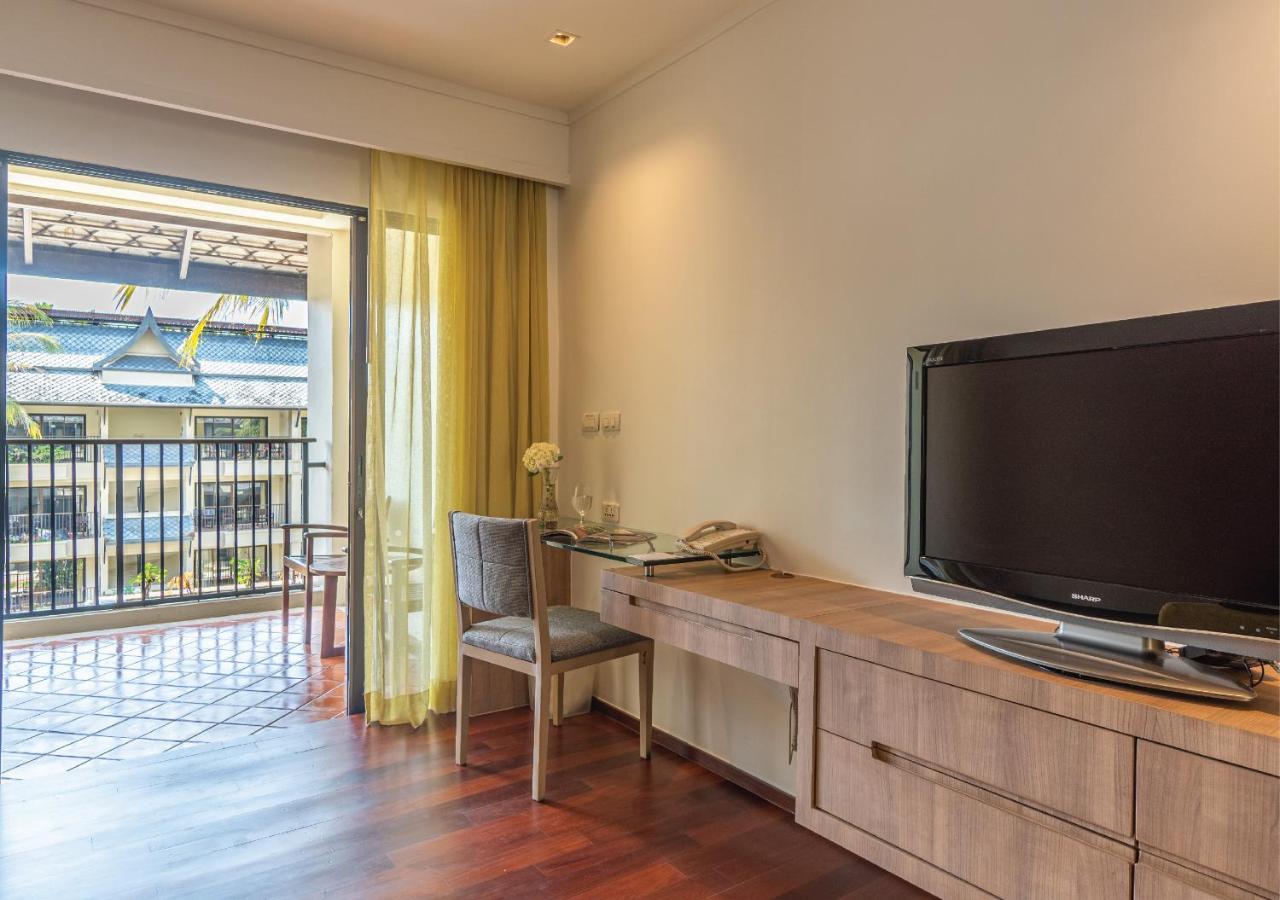 Radisson And Phuket Kamala Beach