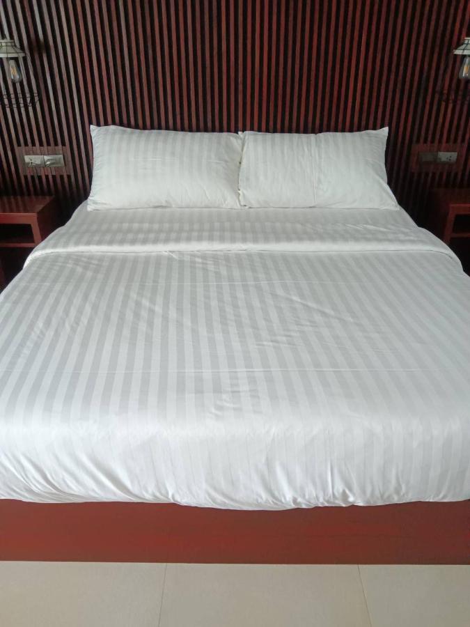 House By Rose Massage Holiday home Nai Thon Beach