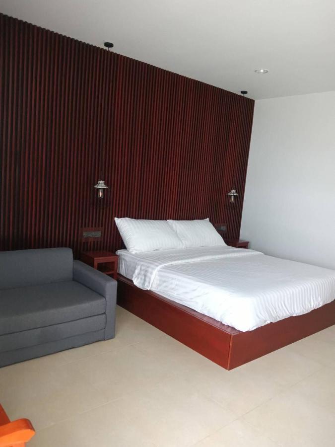 House By Rose Massage * Nai Thon Beach