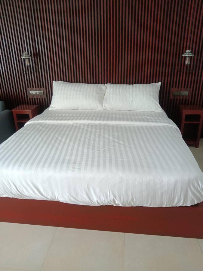 House By Rose Massage * Nai Thon Beach
