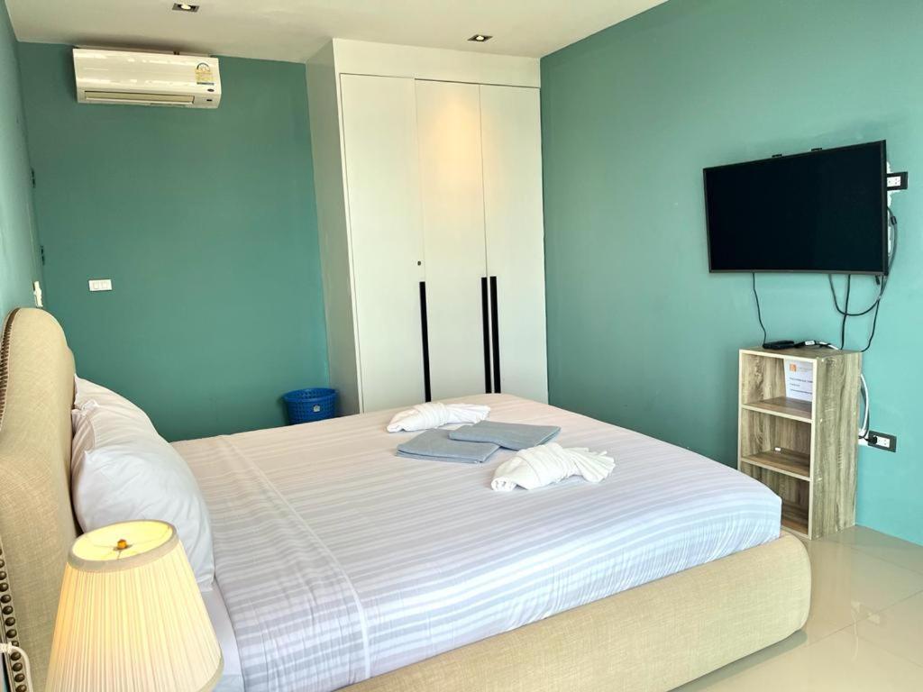 The Oh-so-sexy Triple Penthouse - Rare 35br 188m2 Holiday home