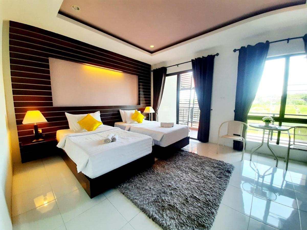 Purimas Resortel