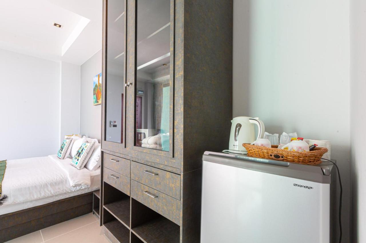 Rossarin Sea View Hotel 4*