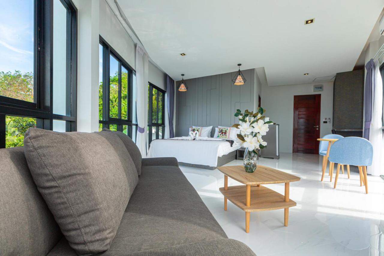 Rossarin Sea View 4*