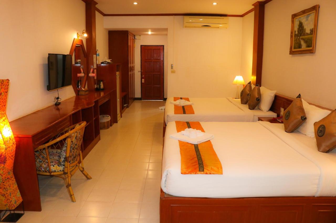 Resort Andaman Seaside Bangtao 3*