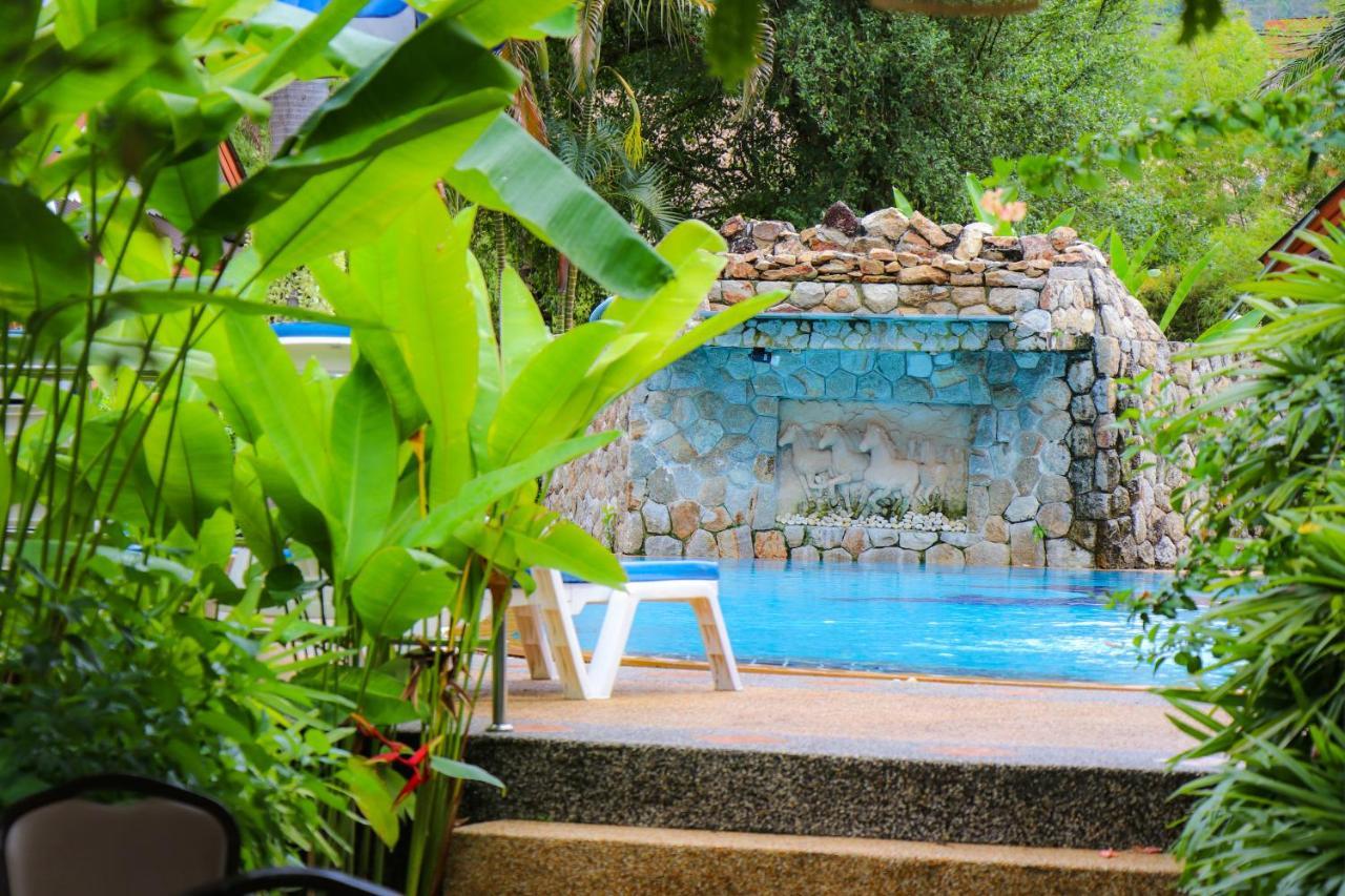 Andaman Seaside Bangtao 3*