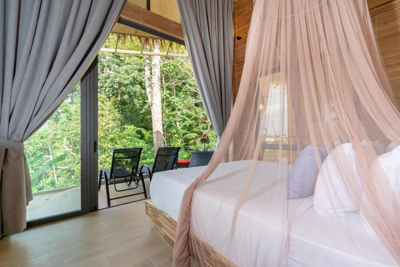 Three monkeys villas Patong