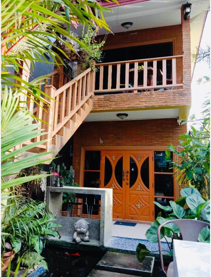 Golf House Guest house