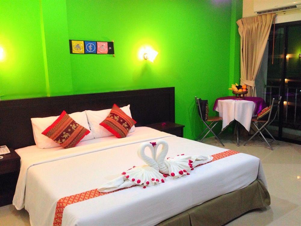 Guest house Thana 2*
