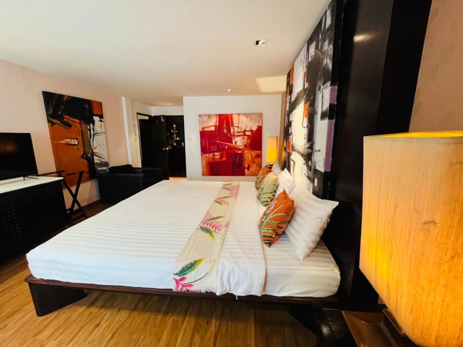 Baipho Lifestyle Patong